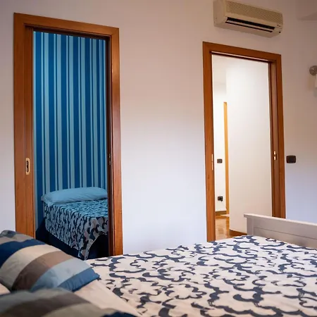 Pensión Reginella House