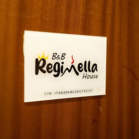 Reginella House نابولي