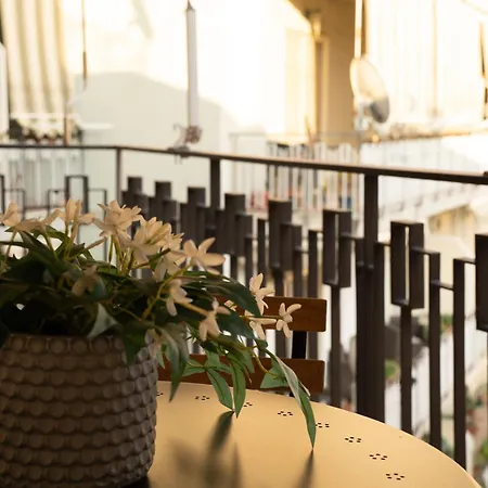 Reginella House بيت ضيافة نابولي