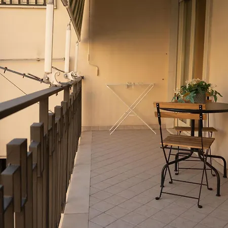 Reginella House *